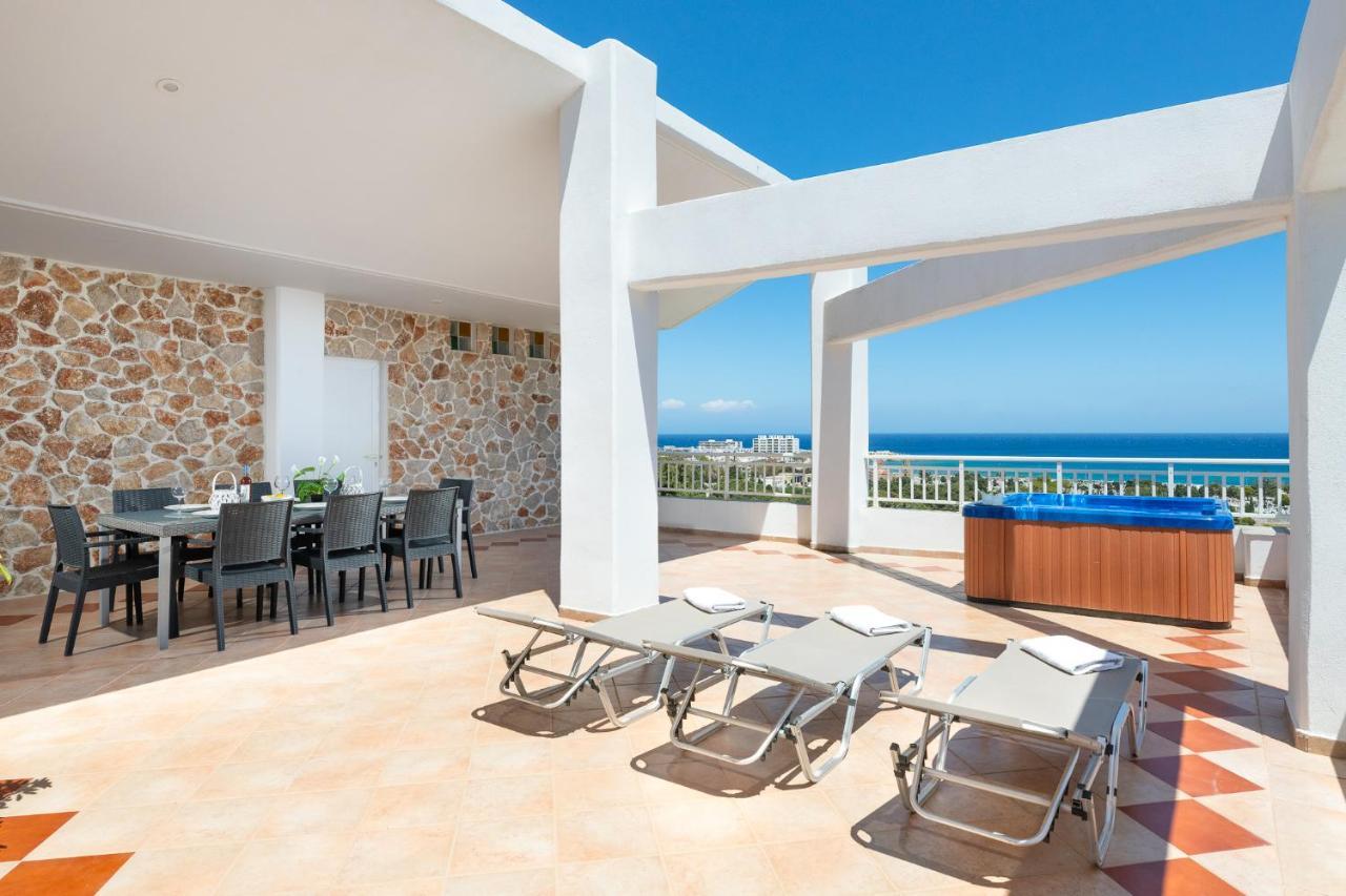 Amazing Apartments With Sea View In Rhodes Town Rhodes City Exterior photo